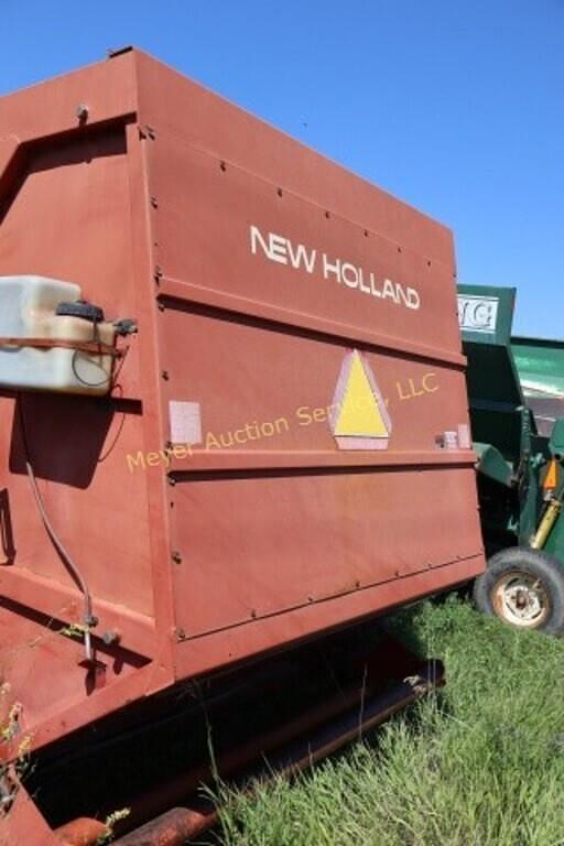 Image of New Holland 855 equipment image 2