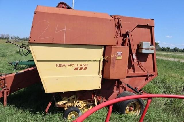 Image of New Holland 855 equipment image 1