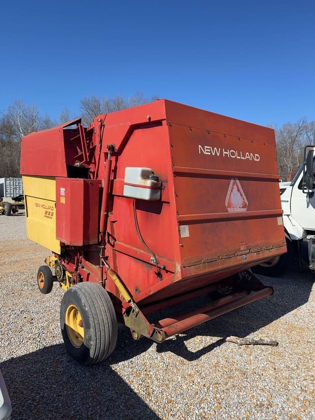 Image of New Holland 855 equipment image 3