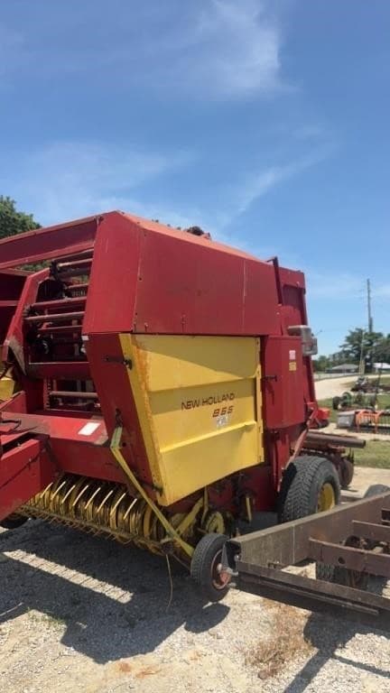 Image of New Holland 855 equipment image 4