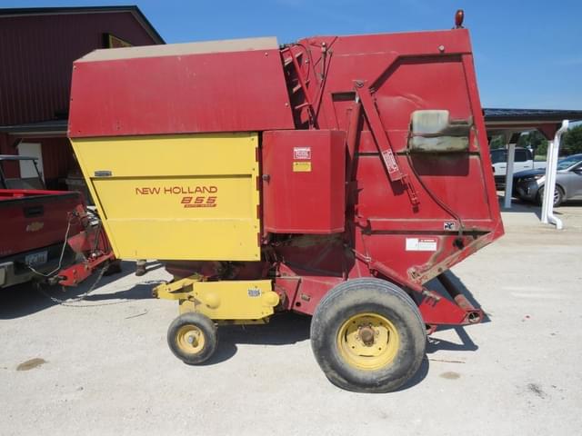 Image of New Holland 855 equipment image 4