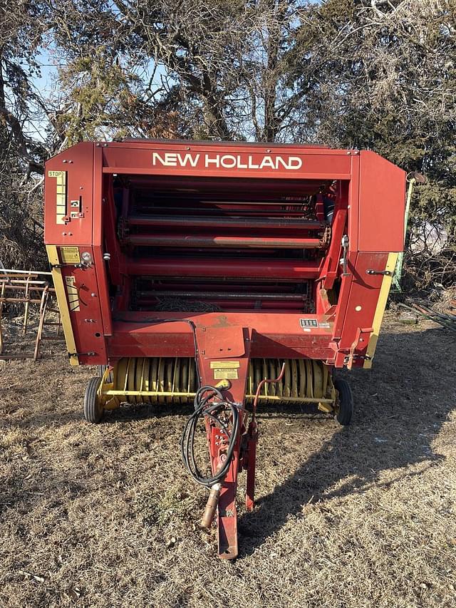 Image of New Holland 855 equipment image 1