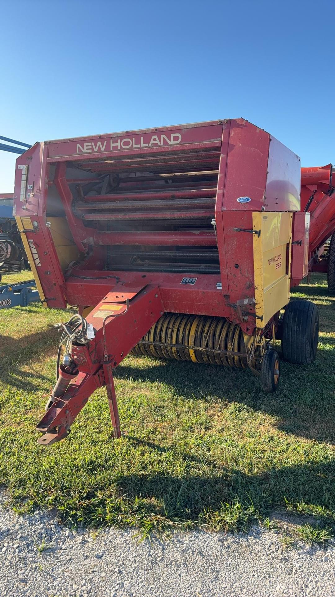 Image of New Holland 855 Primary image