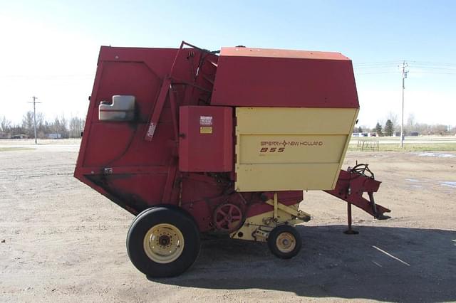 Image of New Holland 855 equipment image 3