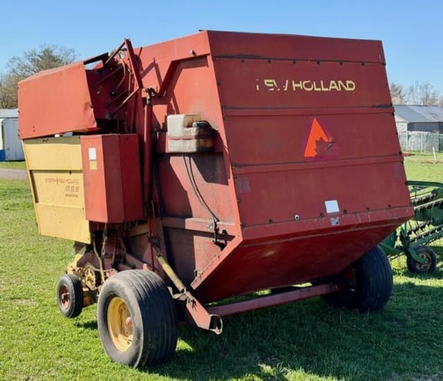 Image of New Holland 855 equipment image 3