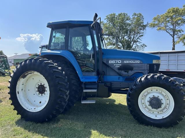 Image of New Holland 8670 equipment image 3
