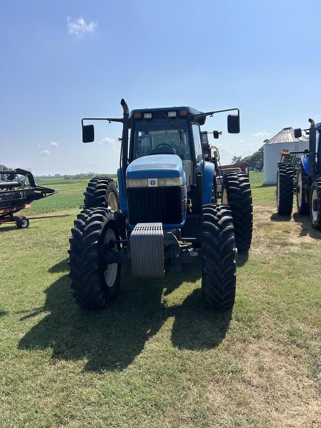 Image of New Holland 8670 equipment image 1