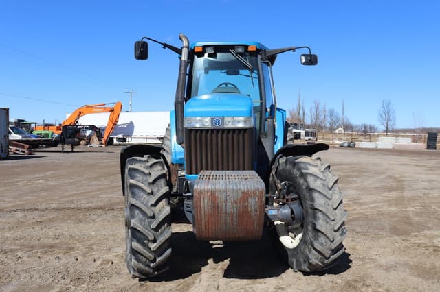 Image of New Holland 8670 equipment image 1