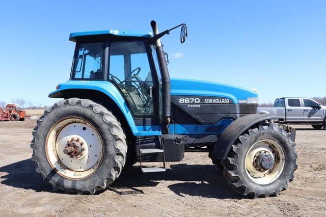 Image of New Holland 8670 equipment image 3