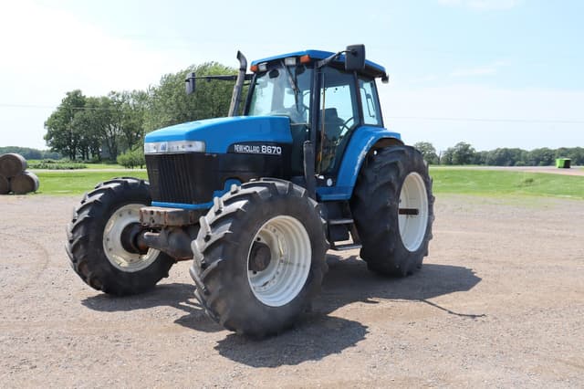 Image of New Holland 8670 equipment image 2