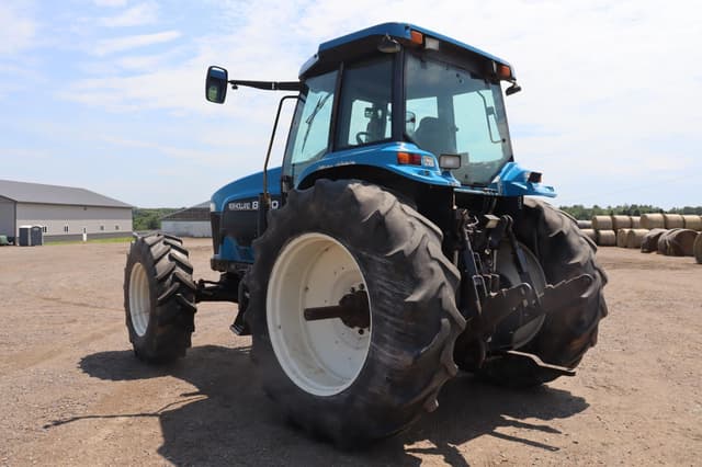 Image of New Holland 8670 equipment image 4