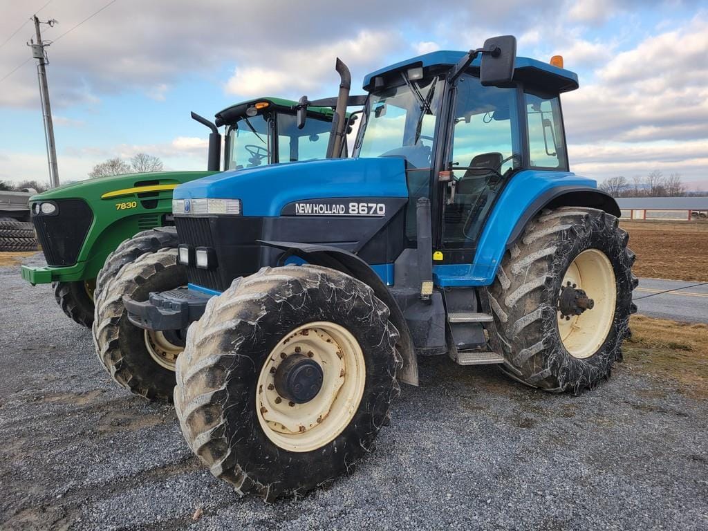 New Holland 8670 Equipment Image0