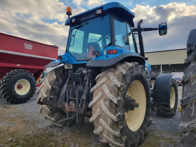 Image of New Holland 8670 equipment image 4