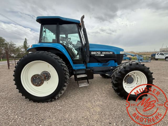 Image of New Holland 8670 equipment image 2