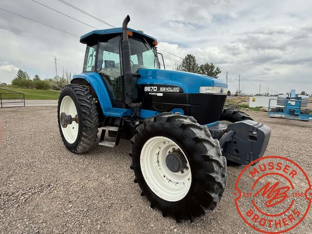 Image of New Holland 8670 equipment image 1