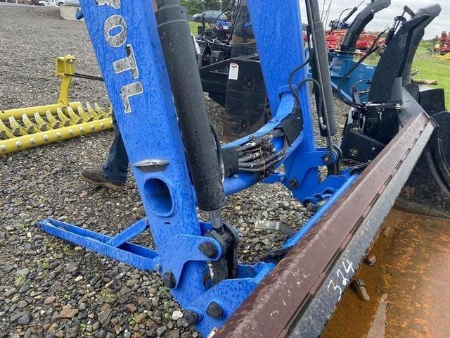 New Holland 870TL Equipment Image0