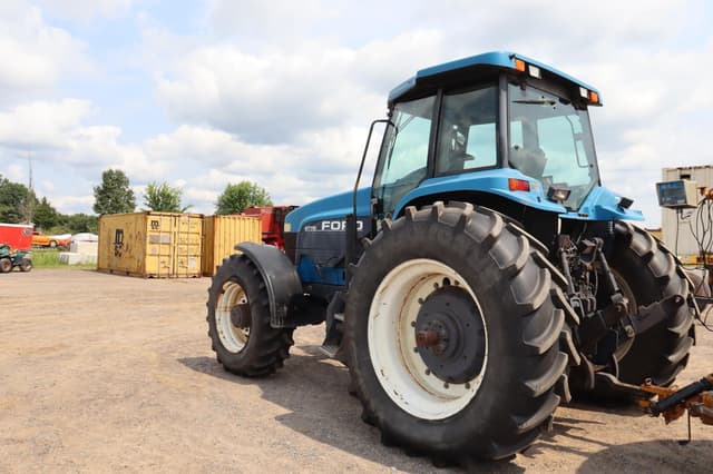 Image of New Holland 8770 equipment image 3