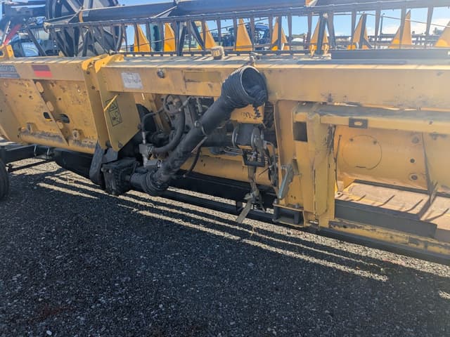 Image of New Holland 880CF equipment image 4