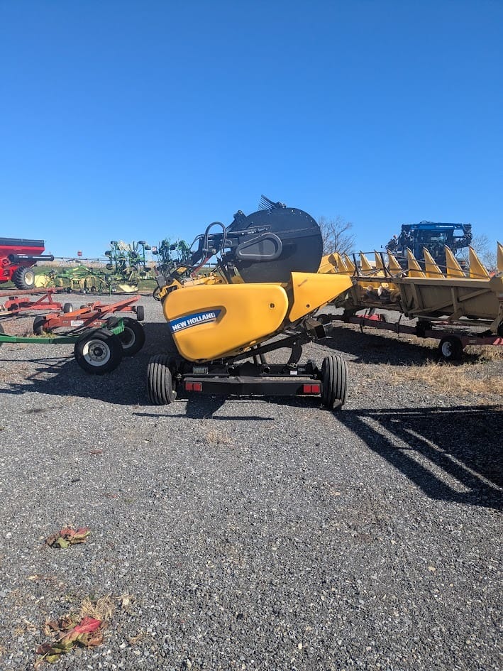 New Holland 880CF Equipment Image0
