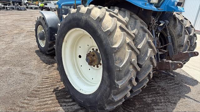 Image of New Holland 8870 equipment image 4