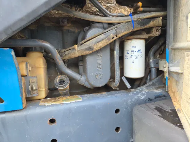 Image of New Holland 8870 equipment image 3
