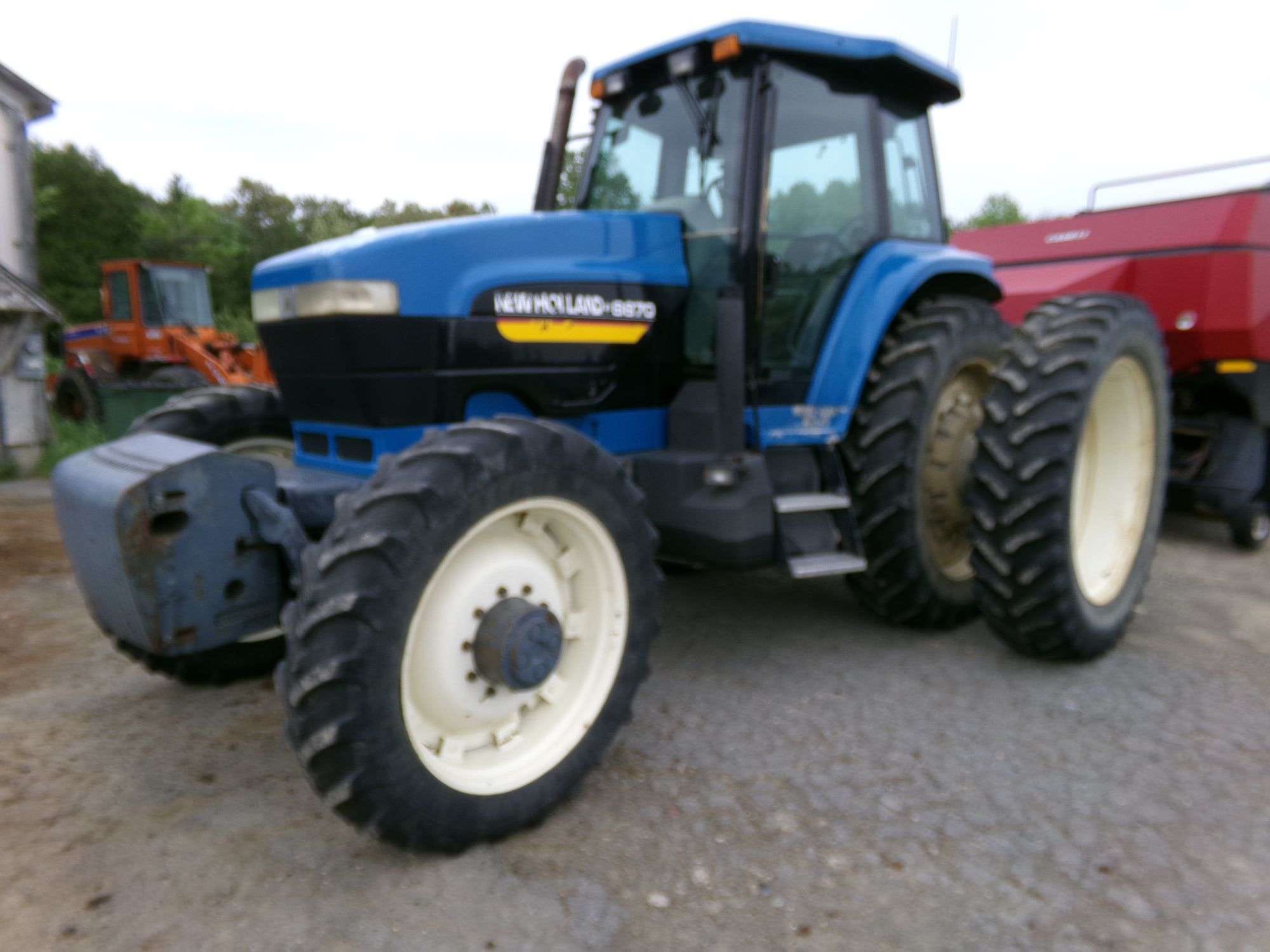 New Holland 8870 Equipment Image0