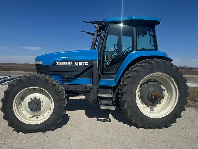 Image of New Holland 8870 equipment image 1