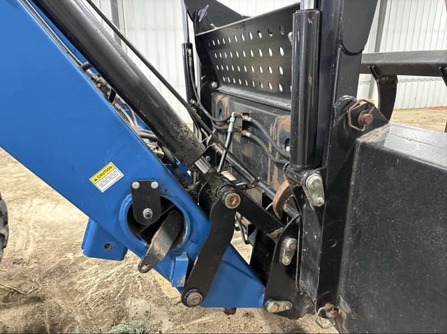 Image of New Holland 8870 equipment image 3