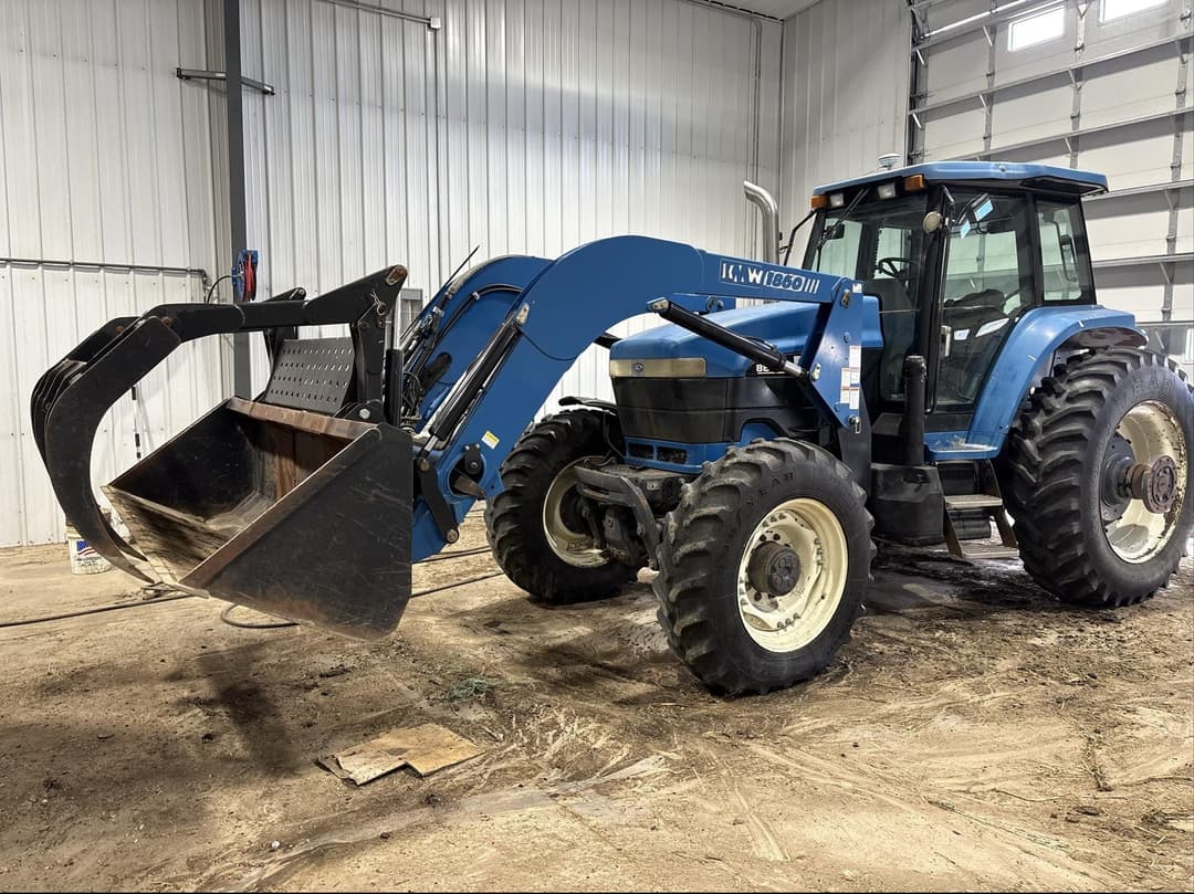 Image of New Holland 8870 Primary image