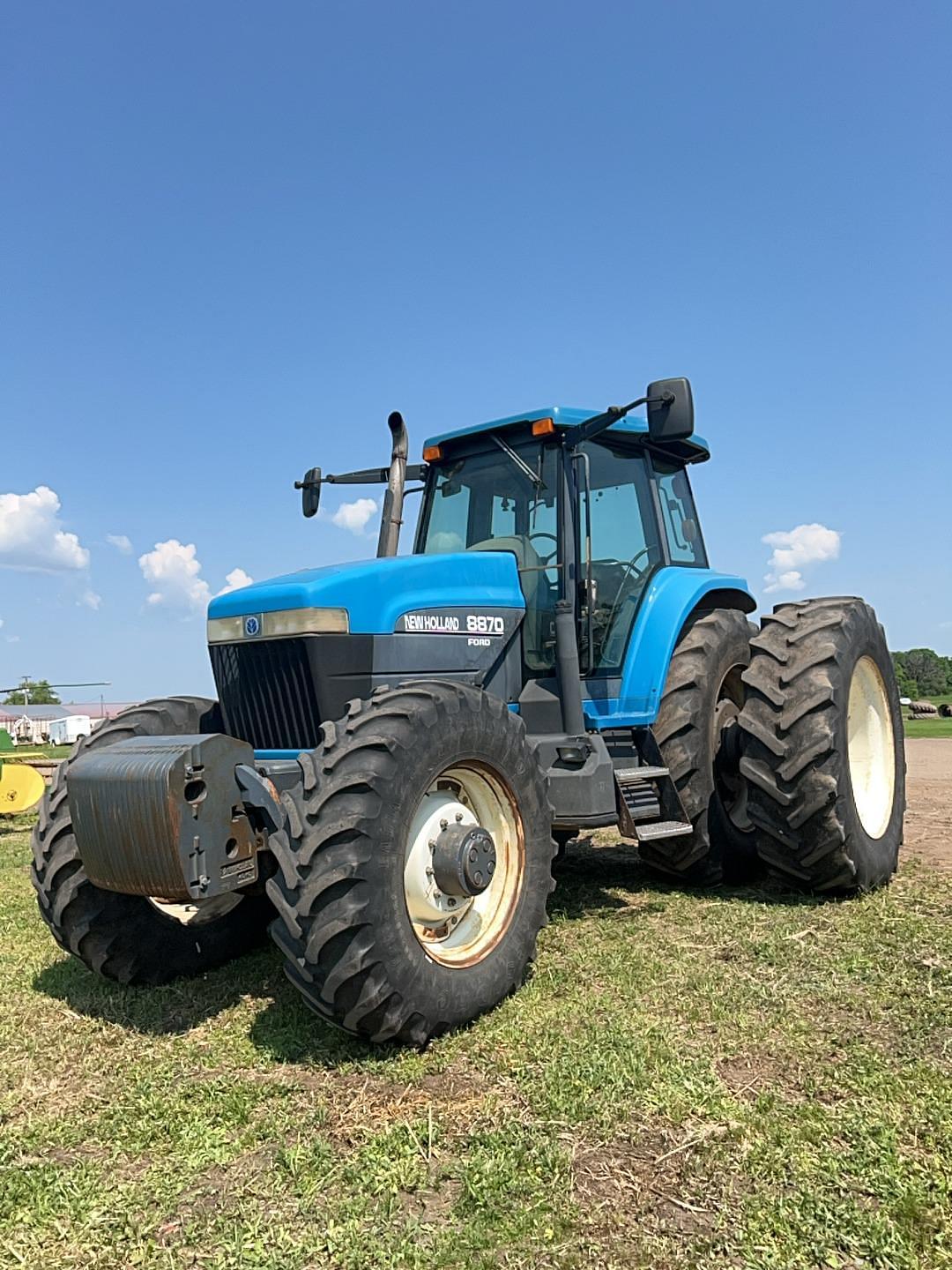Image of New Holland 8870 Primary image
