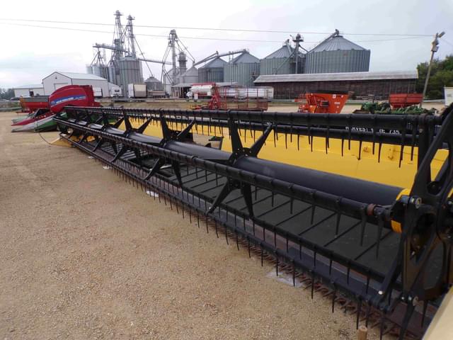 Image of New Holland 88C equipment image 2