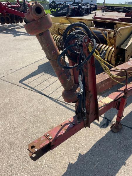 Image of New Holland 890 equipment image 4