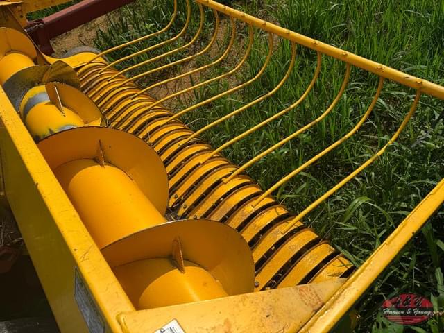 Image of New Holland 890W equipment image 3