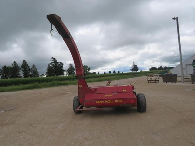 Image of New Holland 892 equipment image 1