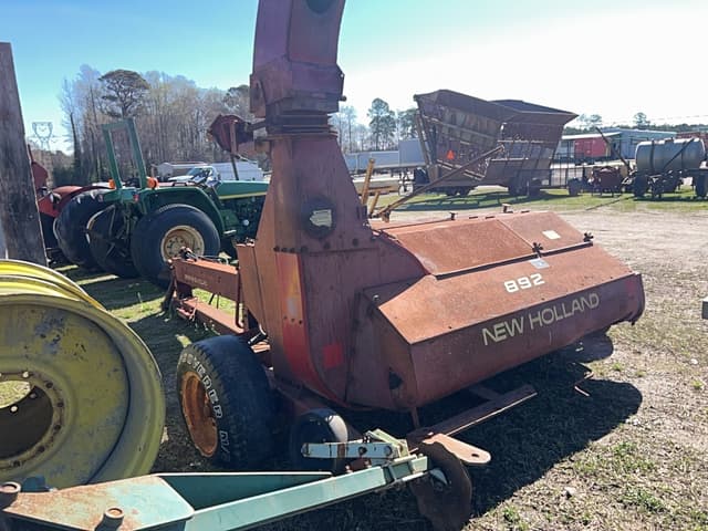 Image of New Holland 892 equipment image 2