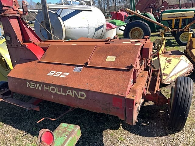 Image of New Holland 892 equipment image 1