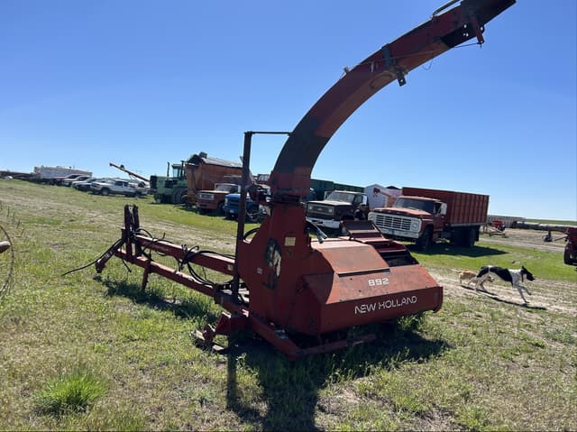 Image of New Holland 892 equipment image 4