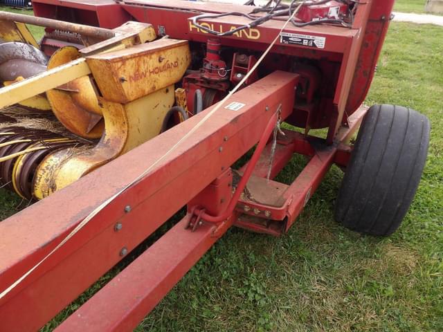 Image of New Holland 892 equipment image 3