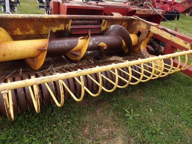 Image of New Holland 892 equipment image 1