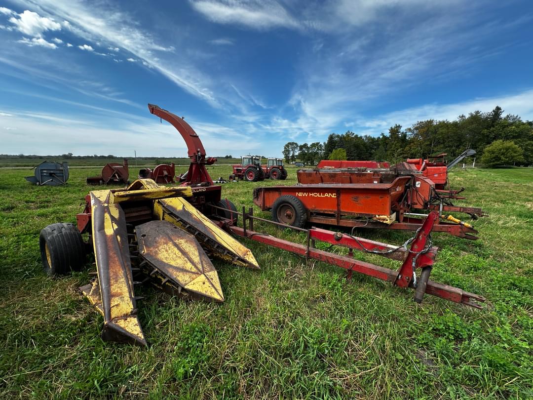 Image of New Holland 892 Primary image