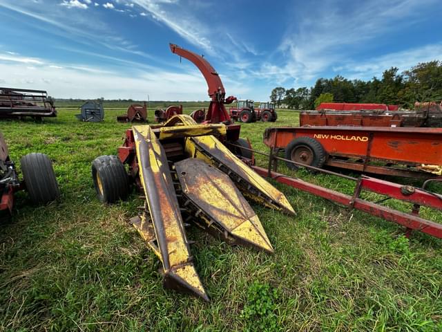 Image of New Holland 892 equipment image 1