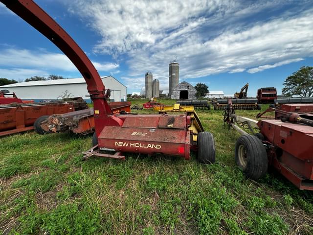 Image of New Holland 892 equipment image 3