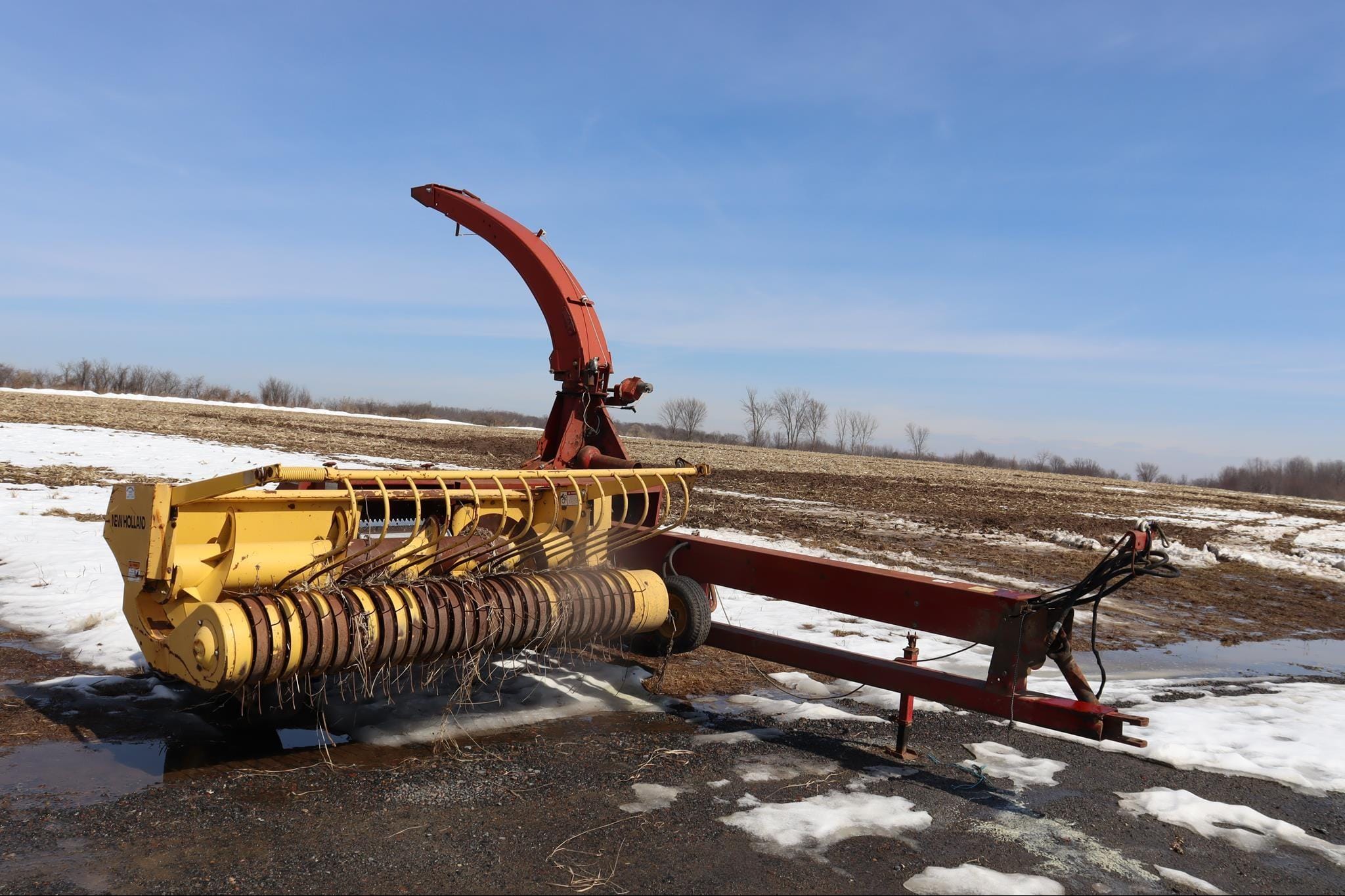 New Holland 892 Equipment Image0