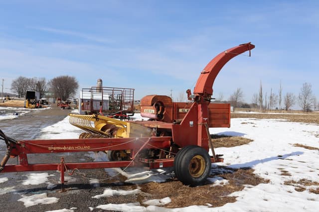 Image of New Holland 892 equipment image 3