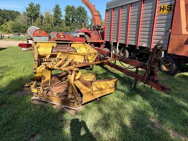 Image of New Holland 892 equipment image 1