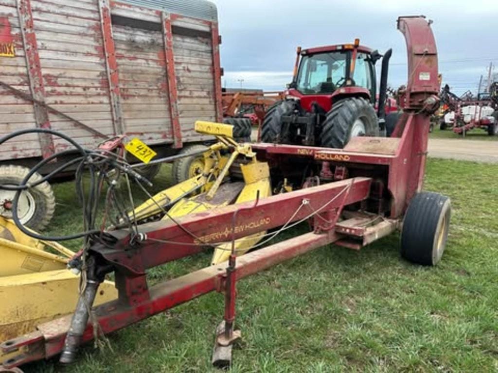 Main image New Holland 892