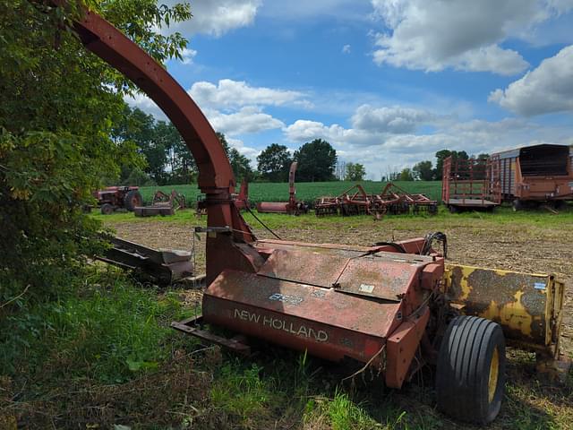 Image of New Holland 892 equipment image 3