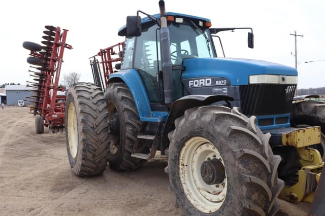 Image of New Holland 8970 equipment image 3