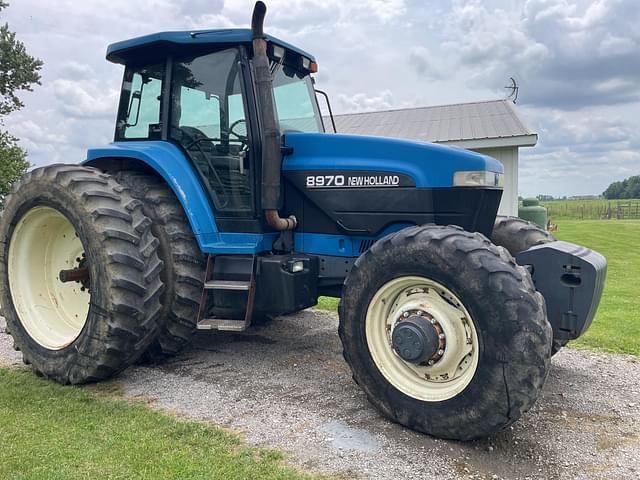 Image of New Holland 8970 equipment image 4