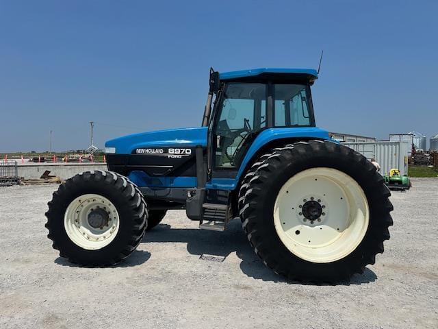 Image of New Holland 8970 equipment image 1